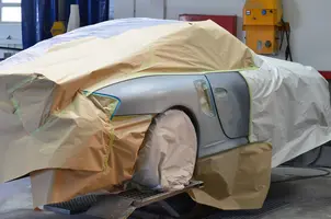 Porsche Turbo S abgedeckt für Reparatur